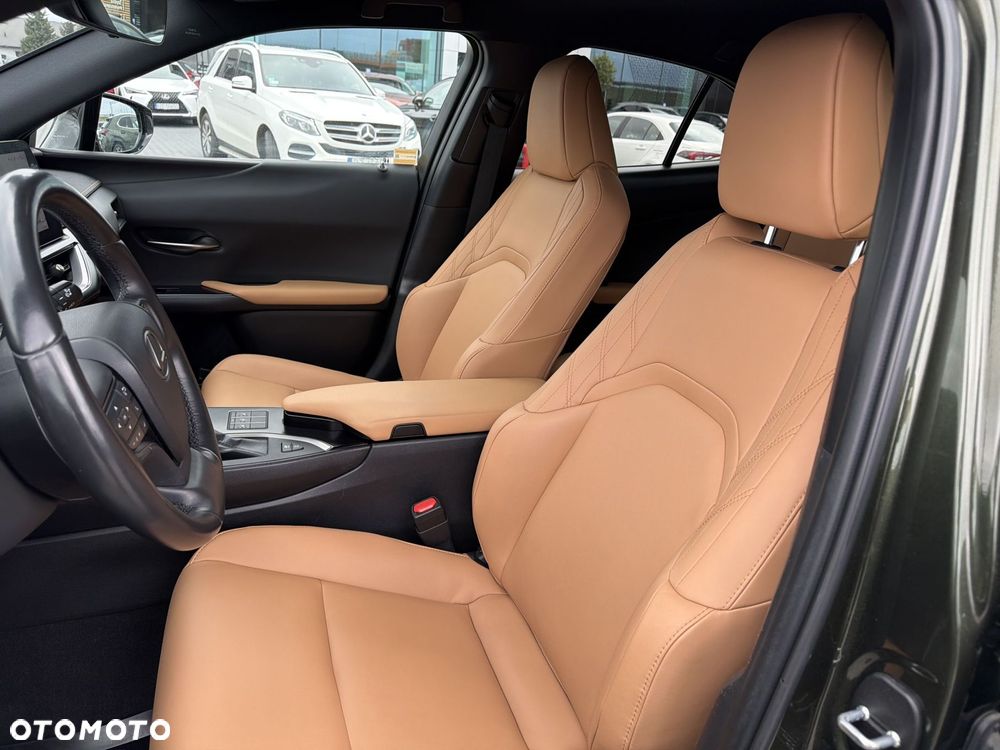 Lexus UX 250h GPF F Sport Design 2WD - 15