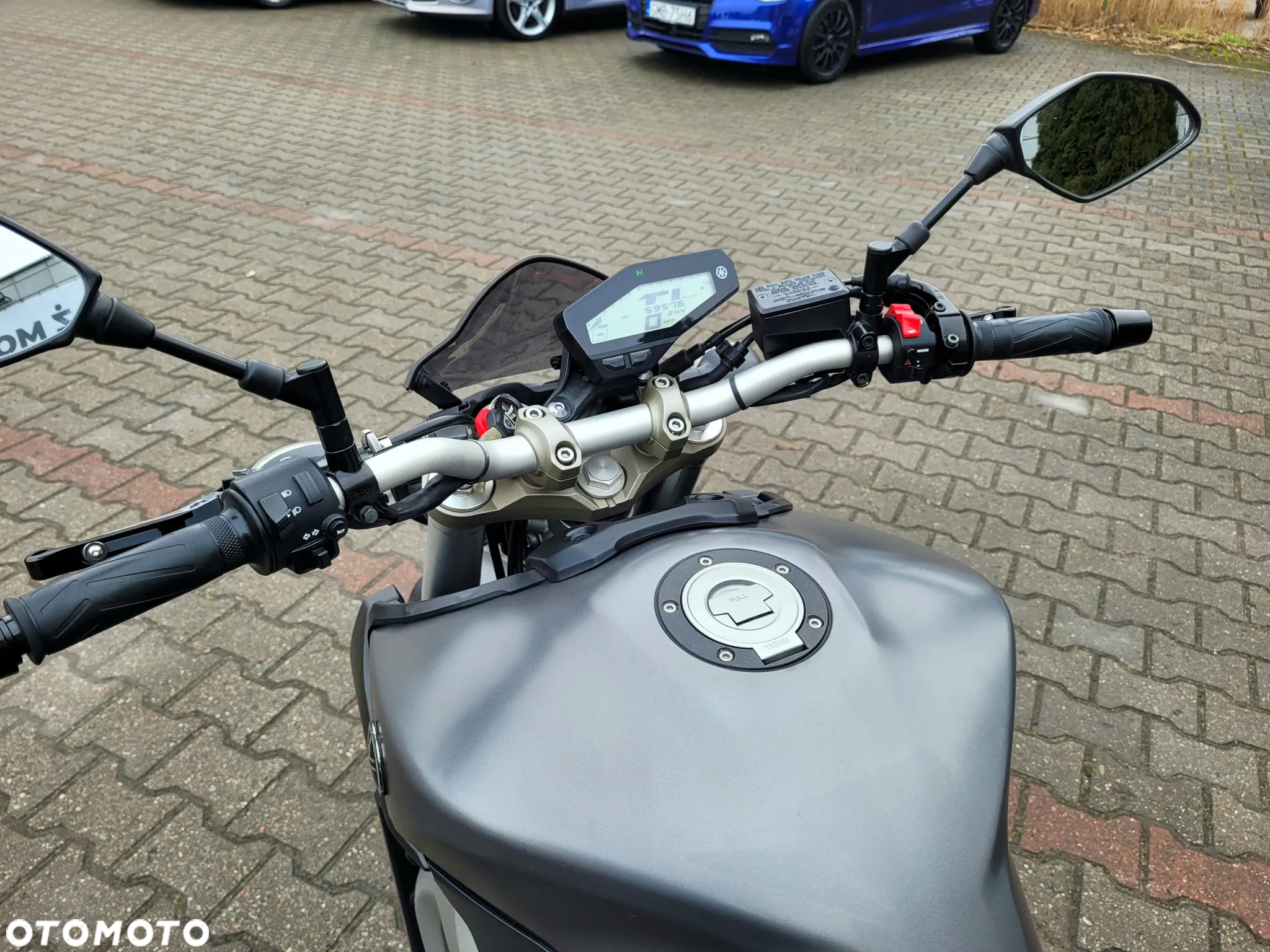 Yamaha MT - 7
