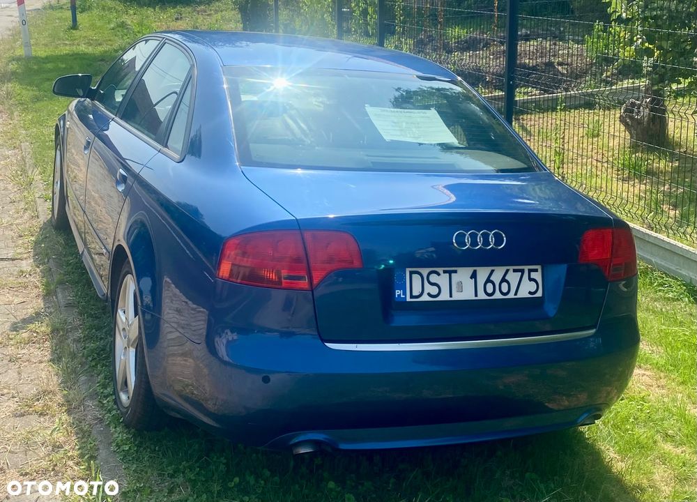 Audi A4 Limousine - 2