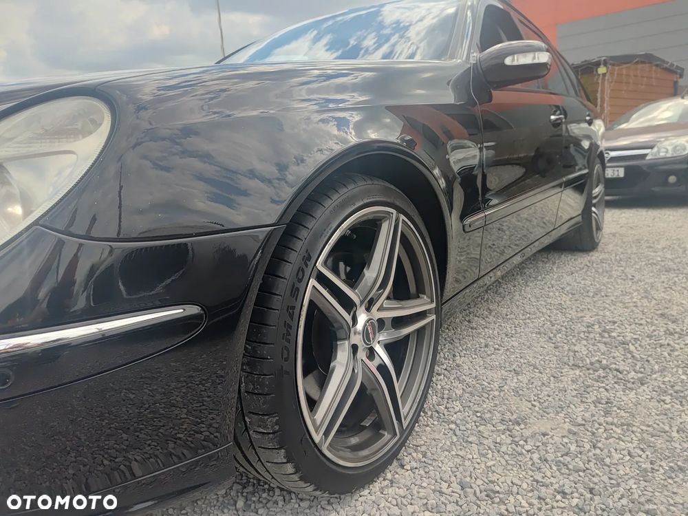 Mercedes-Benz Klasa E 500 Avantgarde Sport Edition - 9