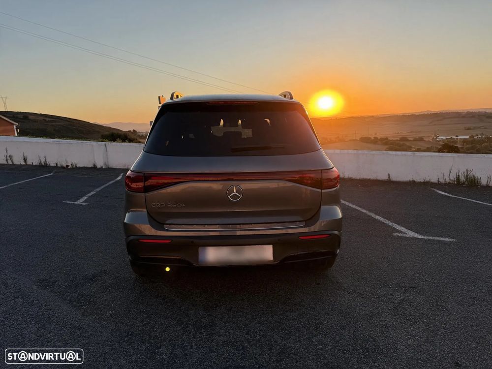 Mercedes-Benz EQB 250+ AMG Line - 6