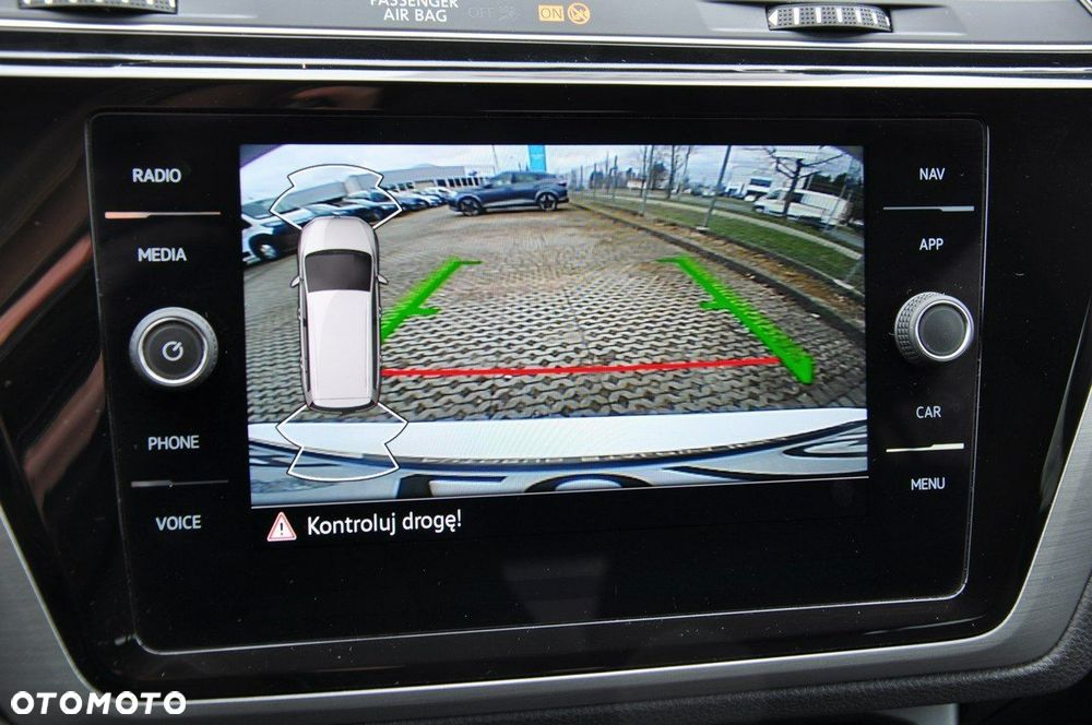 Volkswagen Touran - 17