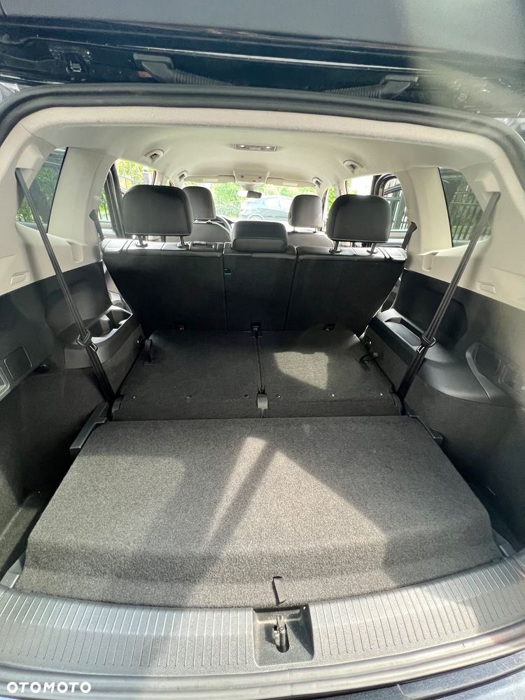 Volkswagen Tiguan - 18