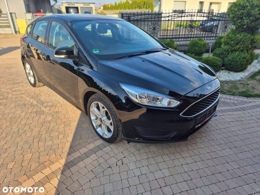 Ford Focus 1.6 Ambiente - 9