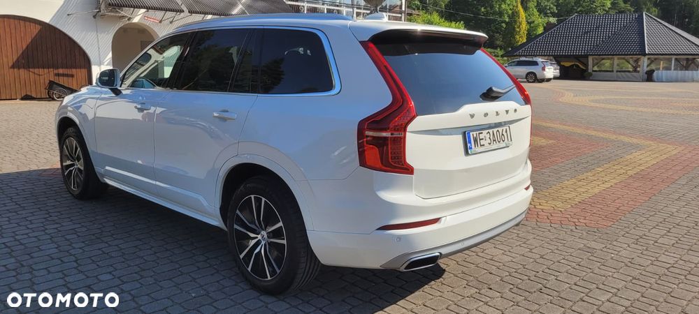 Volvo XC 90 B5 D AWD Momentum - 6