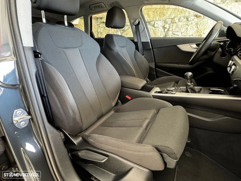 Audi A4 Avant 2.0 TDI S-line - 13