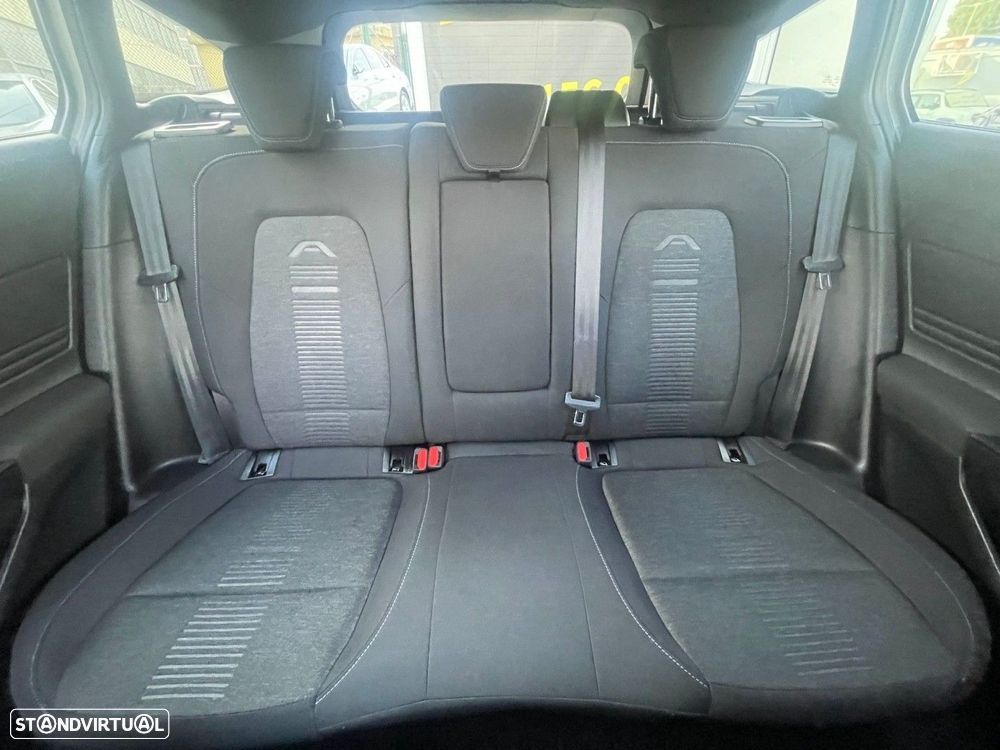 Ford Focus SW 1.5 TDCi EcoBlue Active - 11
