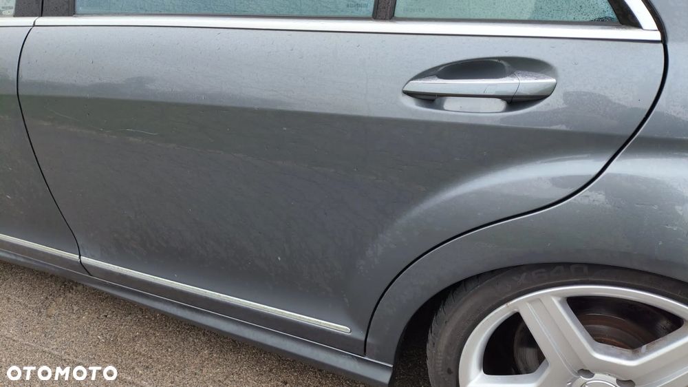 DRZWI LEWY TYŁ TYLNE ORYGINALNY LAKIER KOLOR C368 368 ZAMEK DOCIĄG KLAMKA KEYLESS GO SZYBA SUNGATE LUSTERKO 15 PIN KABLI ROLETA ŻALUZJA ELEKTRYCZNA MERCEDES S-KLASA W221 LONG - 2