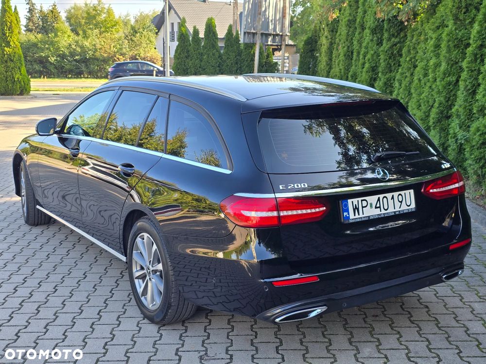 Mercedes-Benz Klasa E 200 9G-TRONIC - 16