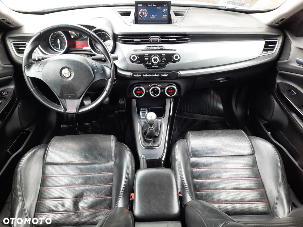Alfa Romeo Giulietta 2.0 JTDM 16V Turismo - 2