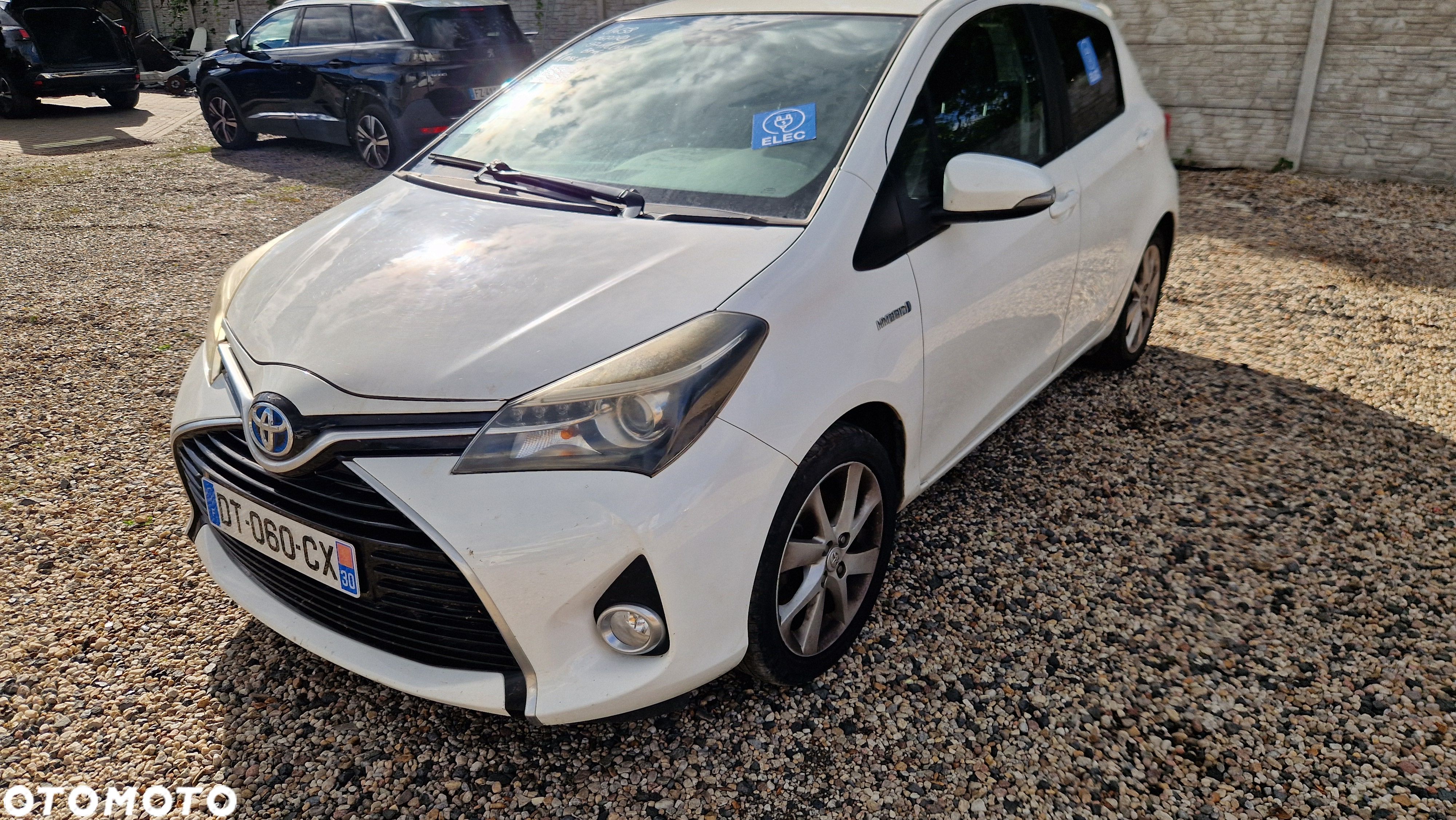 Toyota Yaris Hybrid 100 Dynamic EU6 - 1