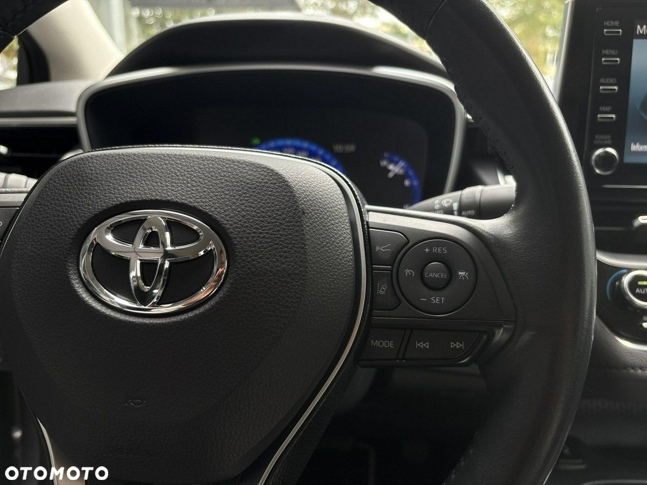 Toyota Corolla - 22