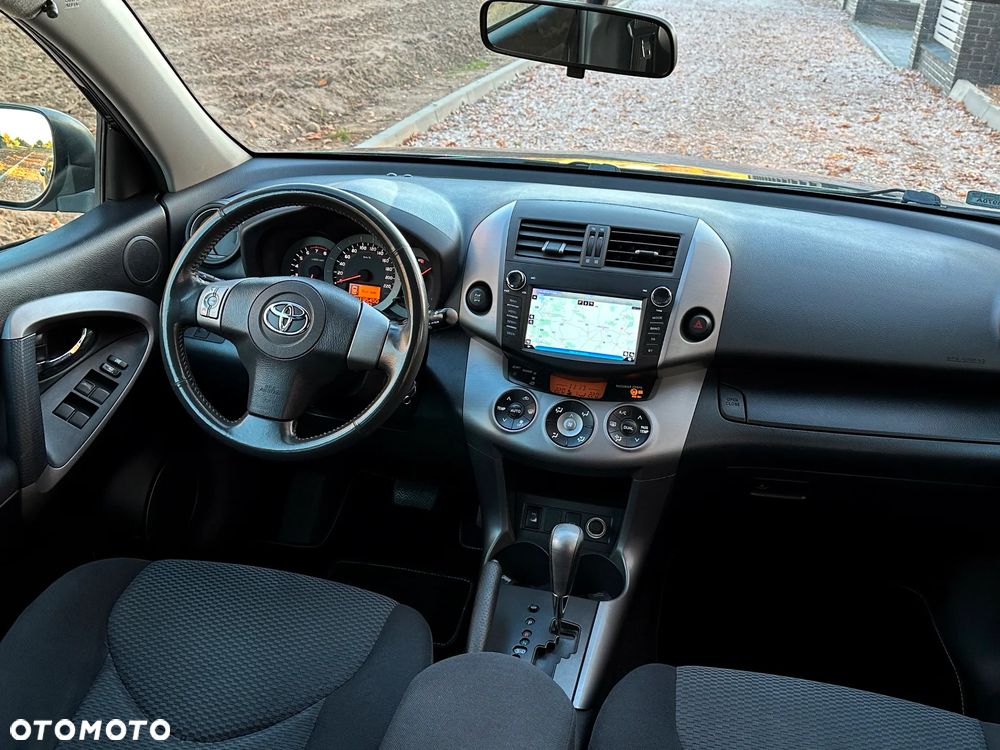 Toyota RAV4 2.0 VVT-i Sol - 12