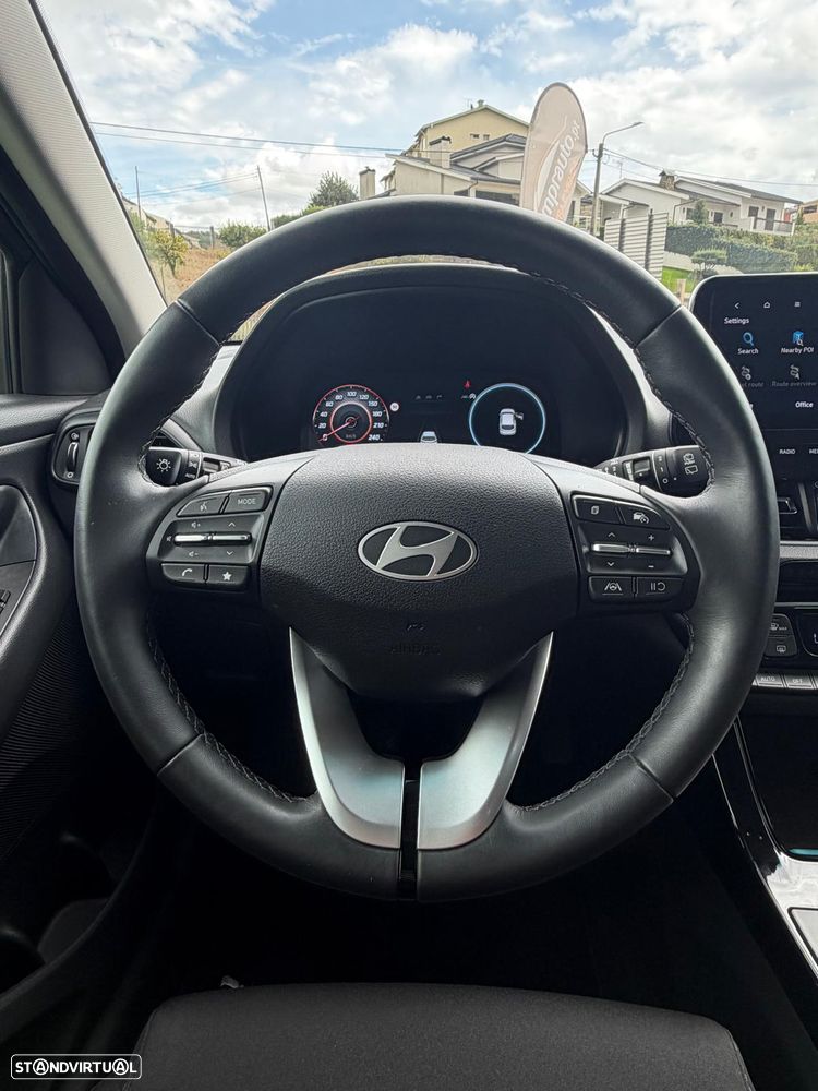 Hyundai i30 CW - 11