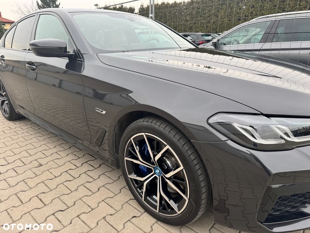 BMW Seria 5 ver-530e-xdrive-m-sport-sport - 3