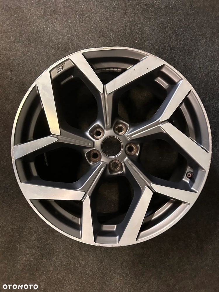 Alufelga Ford Focus ST MK4 19 cali 5x108 1szt. M1TJ-1007-BB - 1