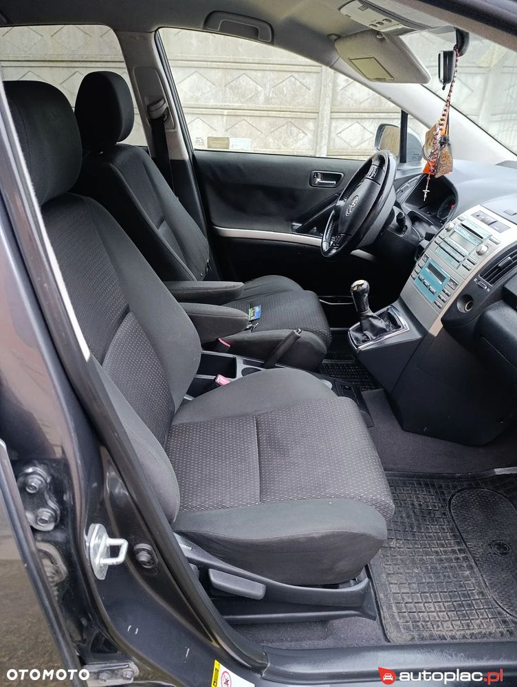 Toyota Corolla Verso 1.8 Sol + - 10