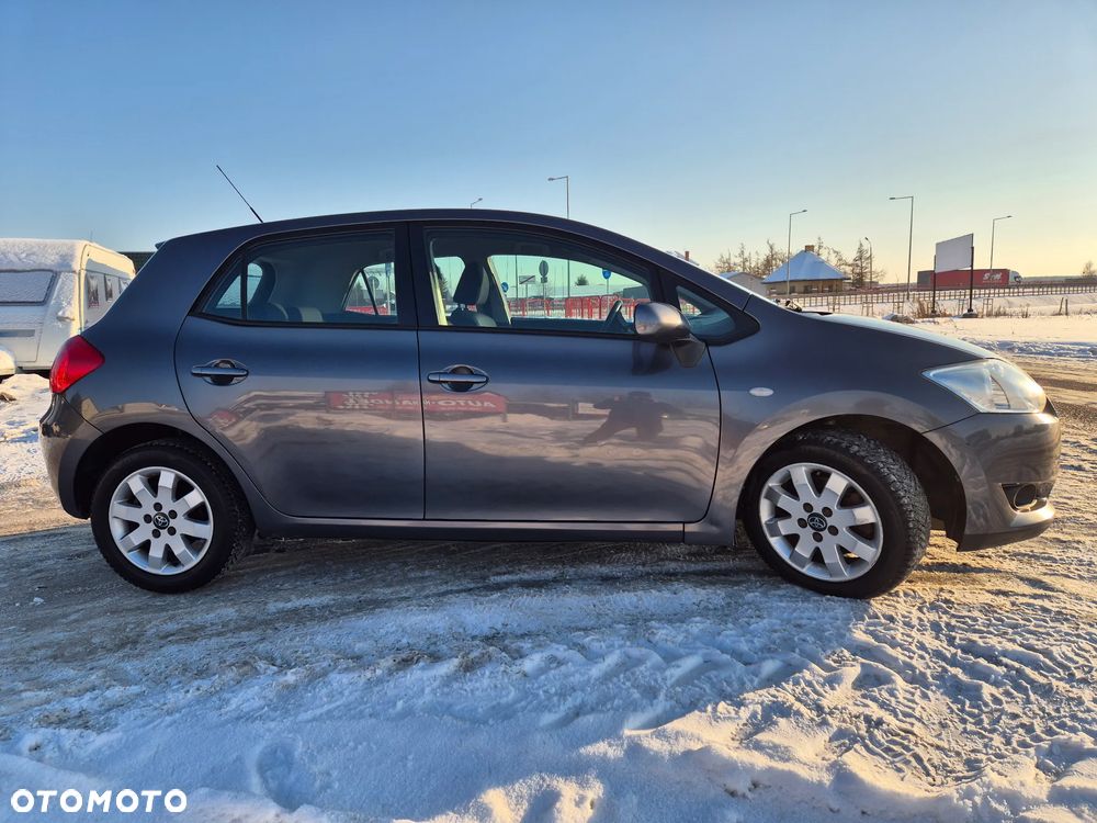 Toyota Auris 2.0 D-4D Sol - 4