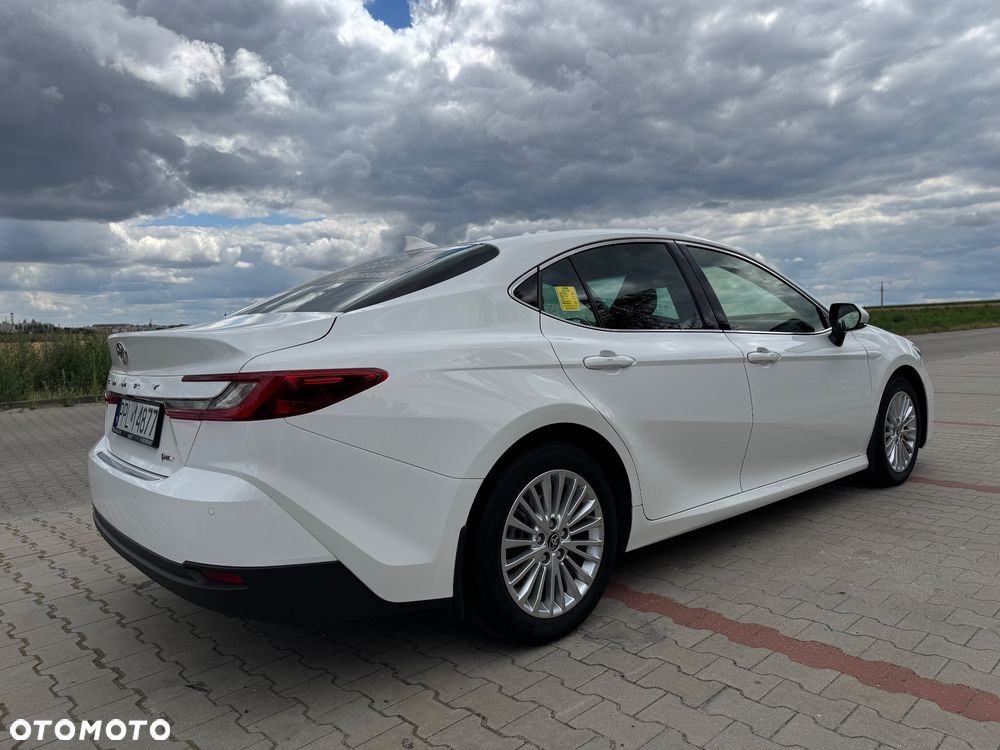 Toyota Camry 2.5 Hybrid Dynamic Force Comfort e-CVT - 6