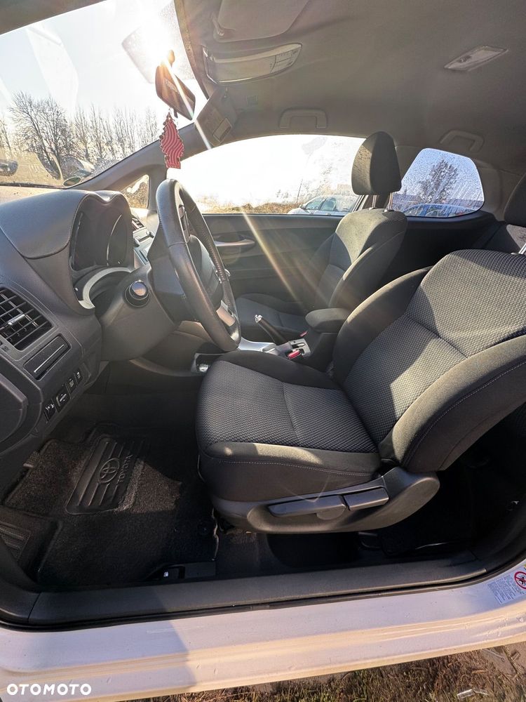 Toyota Auris 1.33 VVT-i Terra - 6