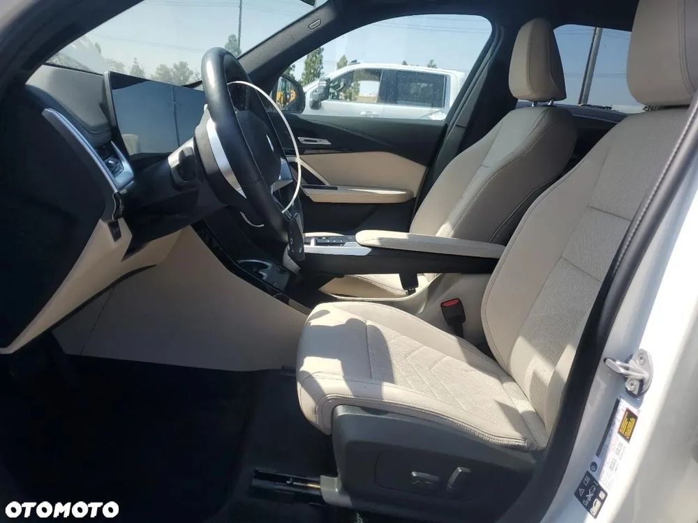 BMW X1 xDrive25i M Sport - 8
