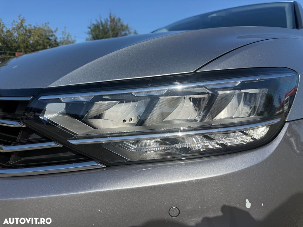 Volkswagen Passat 2.0 TDI DSG (BlueMotion Technology) Comfortline - 16