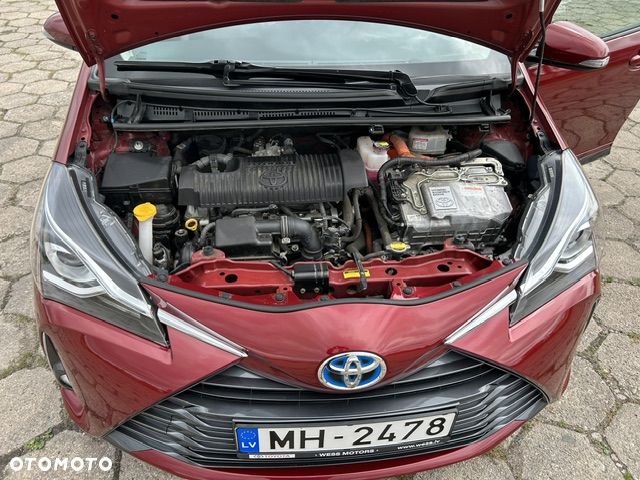 Toyota Yaris Hybrid 100 Life - 29