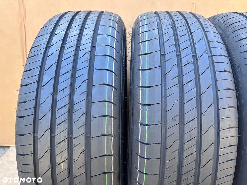 Komplet Opon Letnich Nowy Opony Letnie 215 60 R17 96H Goodyear Efficient Grip 2 SUV Demo 215/60 R17 4 Sztuki - 3