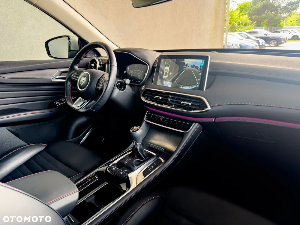 MG HS 1.5 T-GDI Exclusive - 20