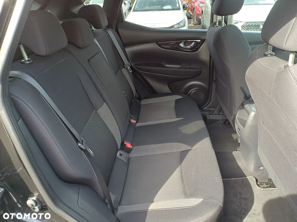 Nissan Qashqai 1.3 DIG-T N-Connecta DCT - 13
