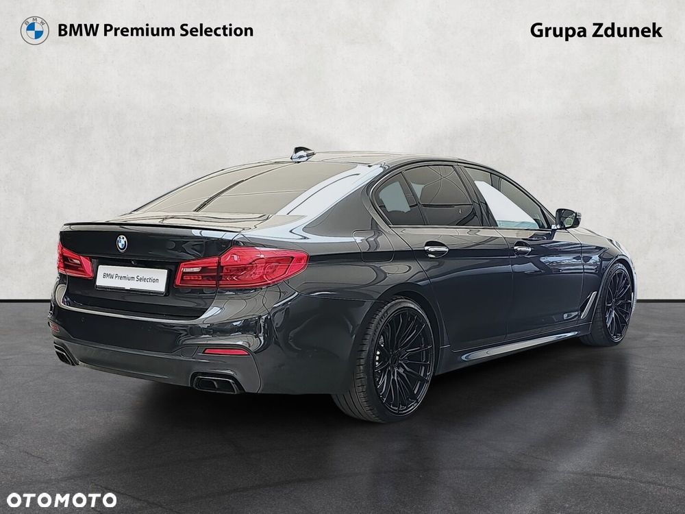 BMW Seria 5 M550i xDrive - 6