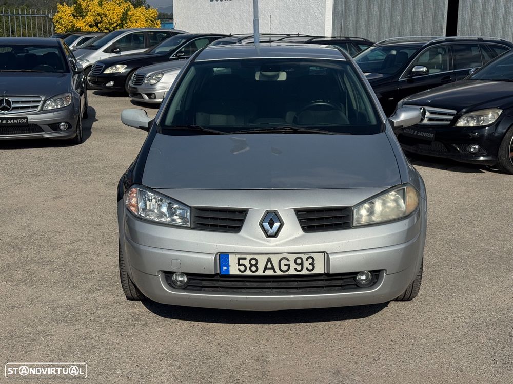 Renault Mégane 1.5 dCi Confort Authentique - 4