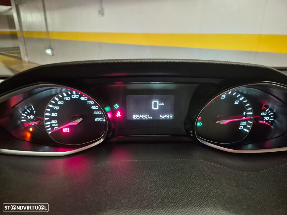 Peugeot 308 SW e-HDi 115 Stop & Start Allure - 17