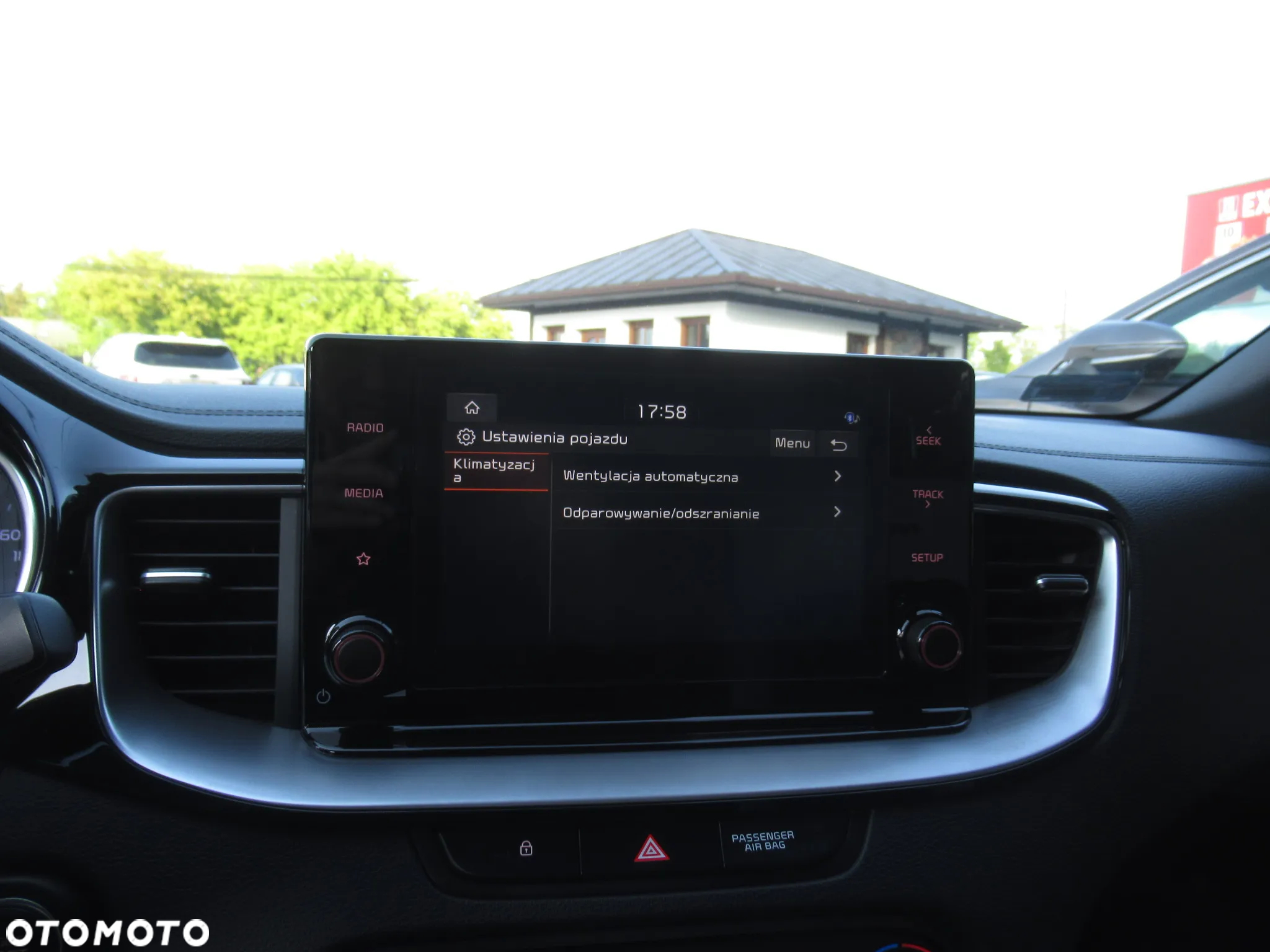 Kia ProCeed 1.5 T-GDI GT Line DCT - 24