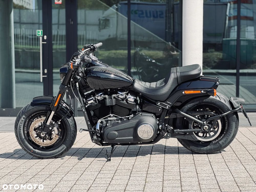 Harley-Davidson Softail Fat Bob - 17
