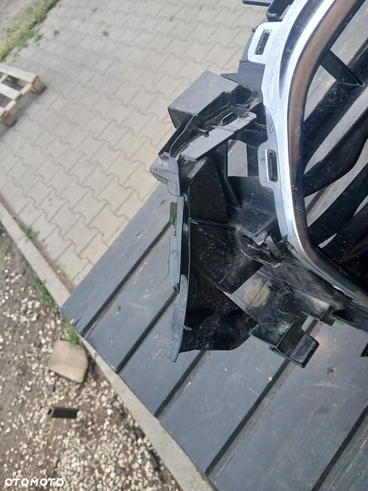 AUDI A4,B8 LIFT.ATRAPA GRIL 8K0853651F - 5