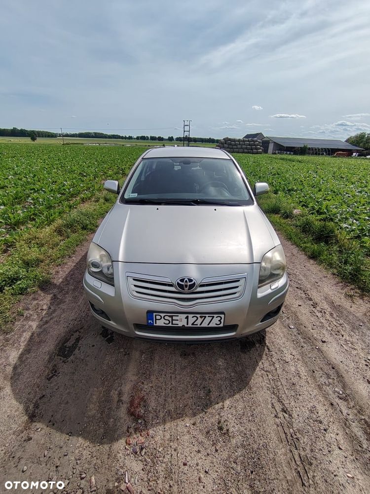 Toyota Avensis 2.0 VVT-i Sol - 1