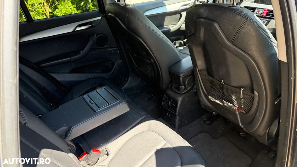 BMW X1 xDrive20i AT xLine - 7