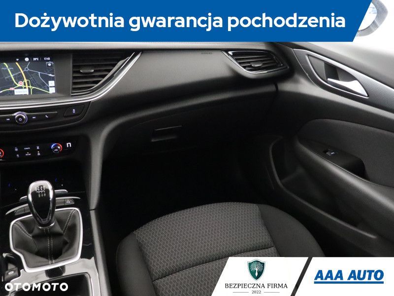 Opel Insignia - 10