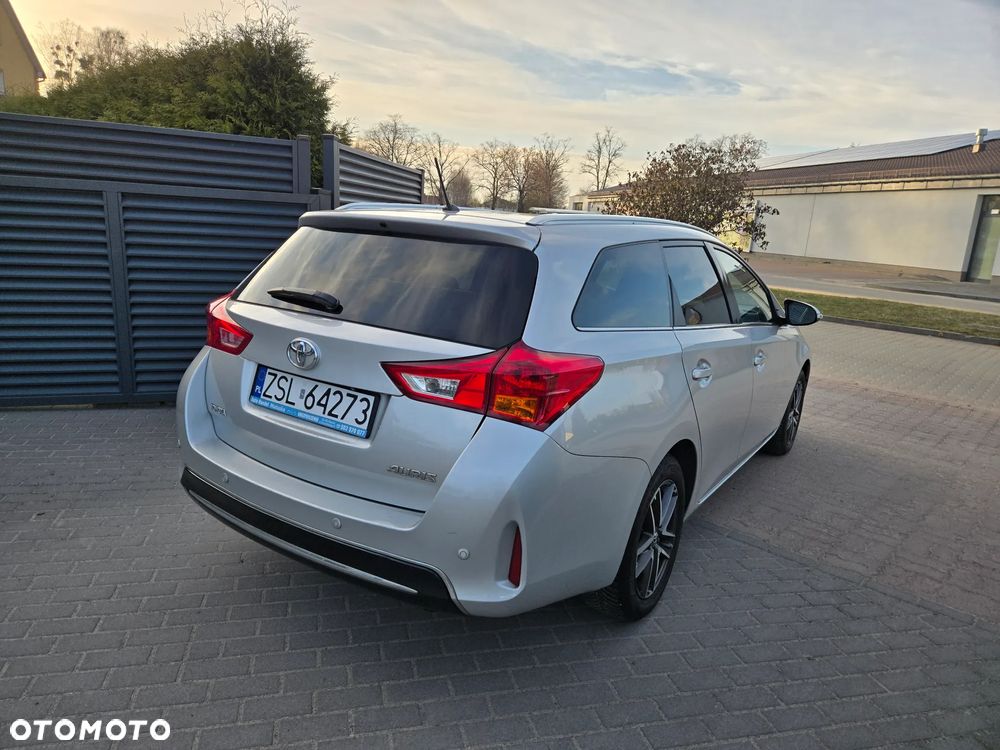 Toyota Auris 1.6 Edition - 8