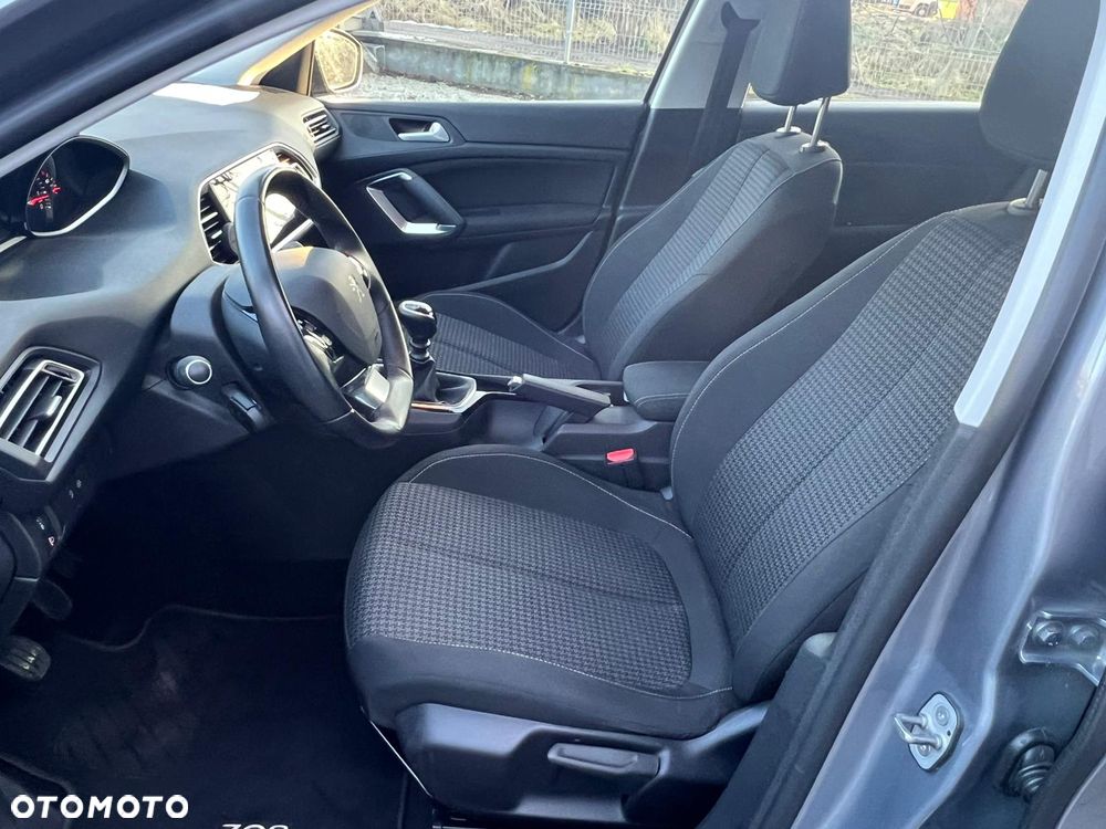 Peugeot 308 - 9