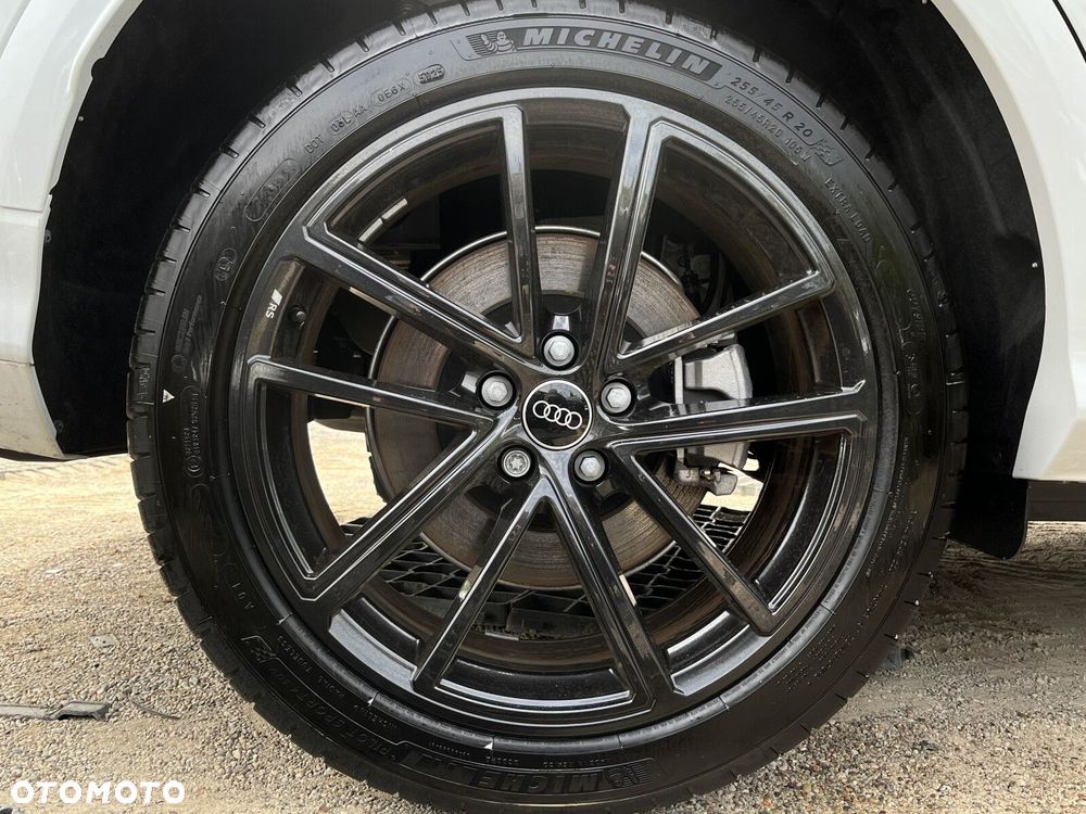 Audi Q5 Sportback - 11