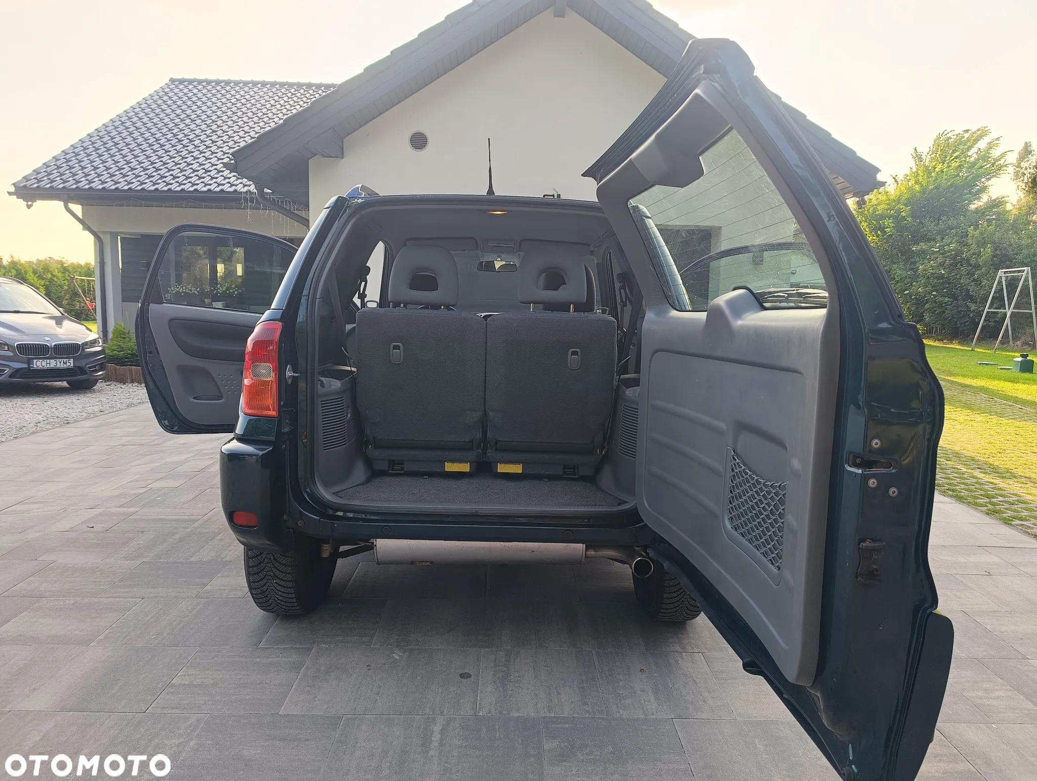 Toyota RAV4 1.8 VVT-i 4x2 - 8