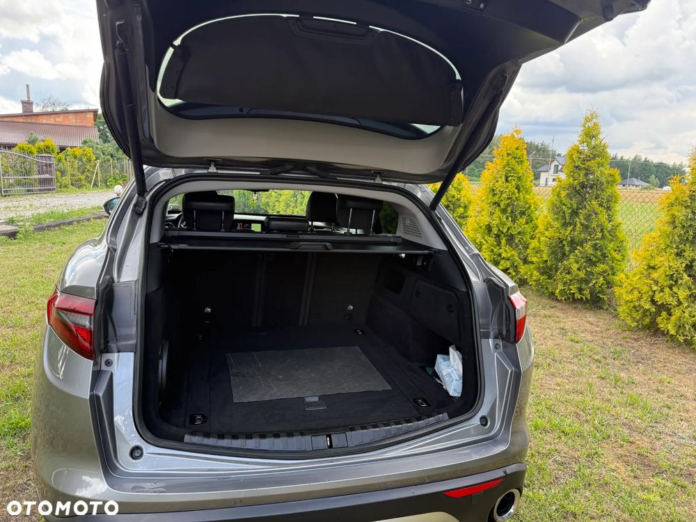 Alfa Romeo Stelvio 2.0 Turbo TI Q4 - 10