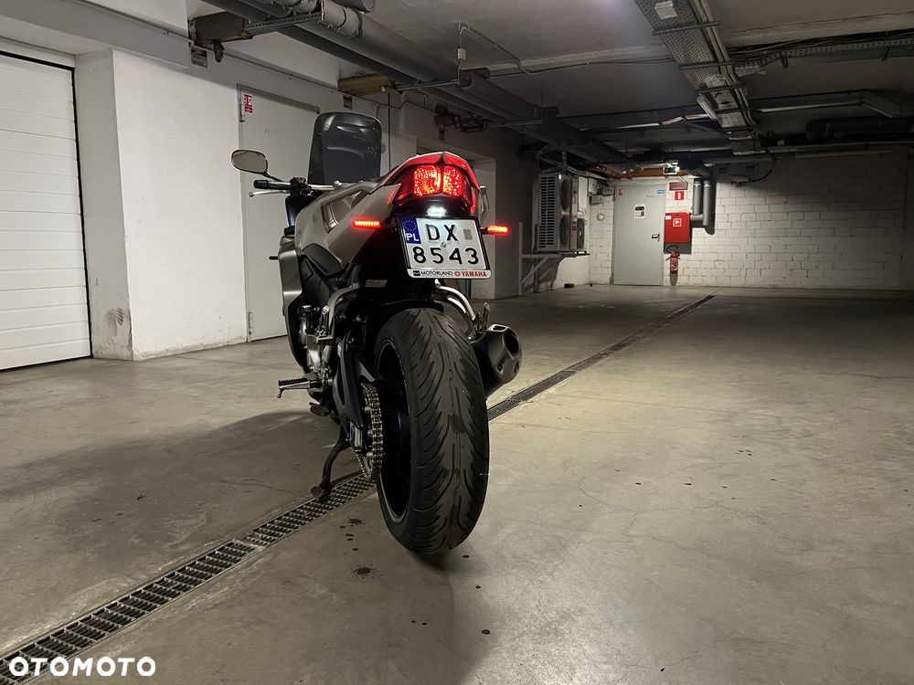 Yamaha FZ - 12