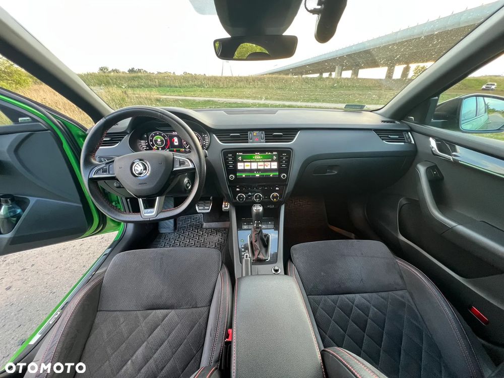 Skoda Octavia 2.0 TSI RS Challenge 245 DSG - 10
