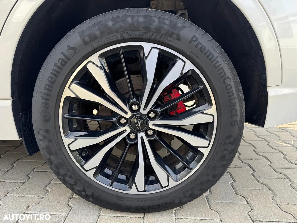 Ford Kuga 2.5 Duratec PHEV ST-LINE - 24