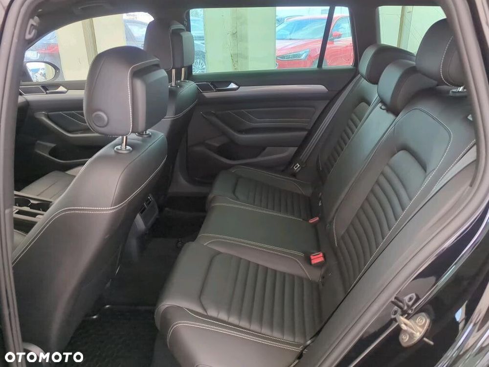 Volkswagen Passat Variant - 8