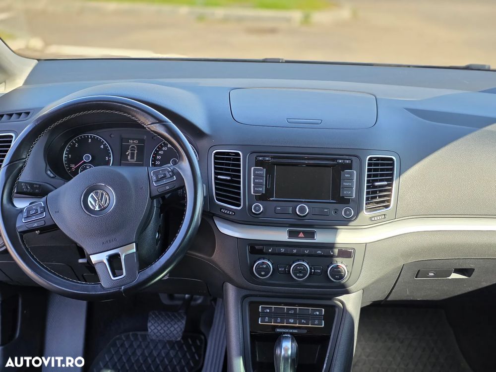 Volkswagen Sharan 2.0 TDI DSG BlueMotion Technology Highline - 12