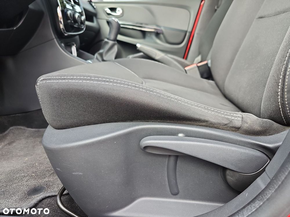 Renault Clio 1.2 16V Limited EU6 - 22